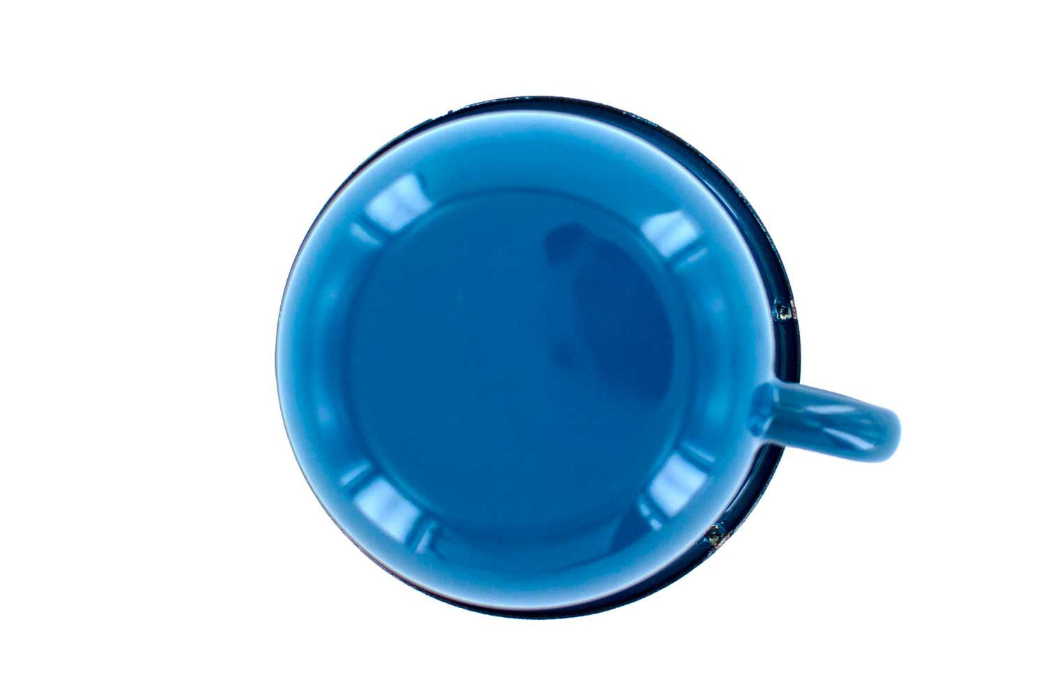Tasse en acier émaillé